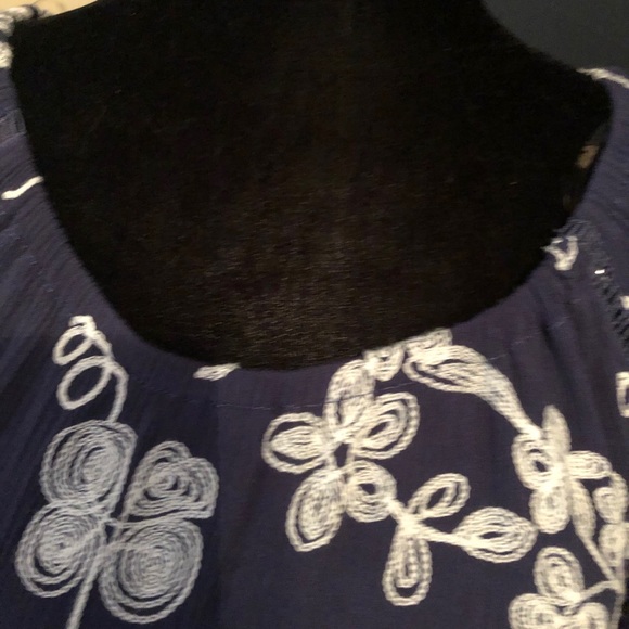 FORGOTTEN GRACE boho navy/white blouse size medium - Picture 5 of 8